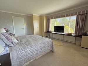 Photo 18- click for photo gallery